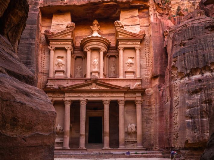 أشهر المعالم السياحية القديمة في الوطن العربي